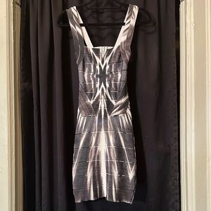 Bebe Monochrome Patterned Mini Dress